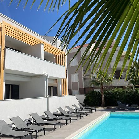 Villa Aquamarine Apartments Novaglia Esterno foto
