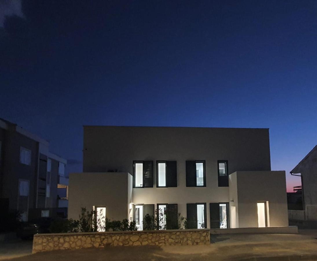 Villa Aquamarine Apartments Novaglia Esterno foto